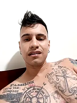 Snapshot of Benito-Ca chatting on March 2026 12:58:01 AM Benito-Ca online show from March 2026 12:58:01 AM