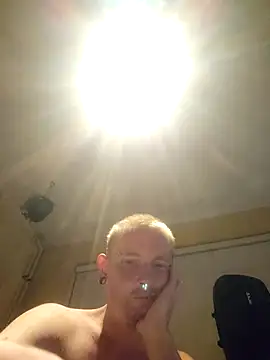 Snapshot of piercingpik chatting on July 2026 10:12:01 PM piercingpik online show from July 2026 10:12:01 PM
