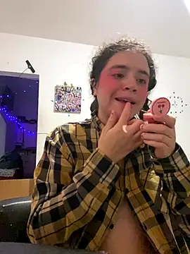 Lucy YupiSweet online show from October 2025 07:31:01 AM