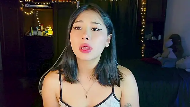 Shisuku Sophi online show from June 2026 01:52:02 AM