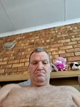 Snapshot of wallacelegend chatting on December 2025 05:46:01 AM wallacelegend online show from December 2025 05:46:01 AM