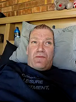 Snapshot of wallacelegend chatting on February 2026 11:15:01 AM wallacelegend online show from February 2026 11:15:01 AM