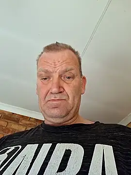 Snapshot of wallacelegend chatting on February 2026 06:12:02 AM wallacelegend online show from February 2026 06:12:02 AM