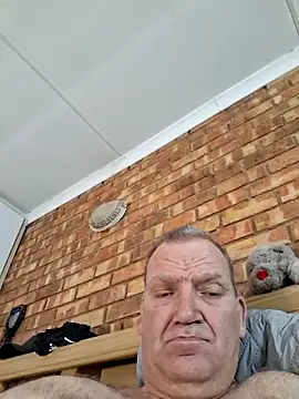 Snapshot of wallacelegend chatting on February 2026 05:50:01 AM wallacelegend online show from February 2026 05:50:01 AM