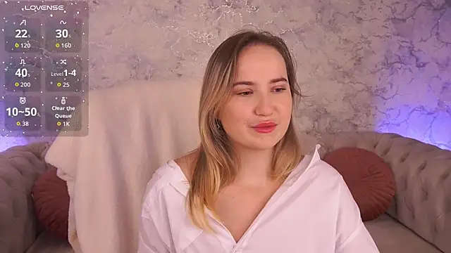 SofieBloom online show from October 2025 10:51:02 PM