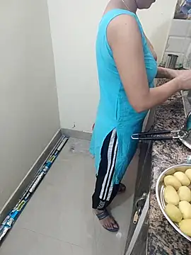 Pihu Chopra online show from September 2025 03:33:02 AM