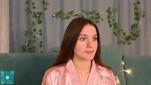 Snapshot of chloemilka chatting on October 2025 06:38:02 PM chloemilka online show from October 2025 06:38:02 PM
