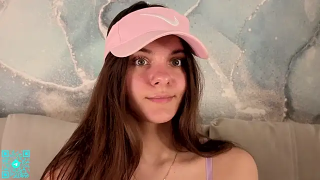 chloemilka online show from April 2026 05:45:02 PM