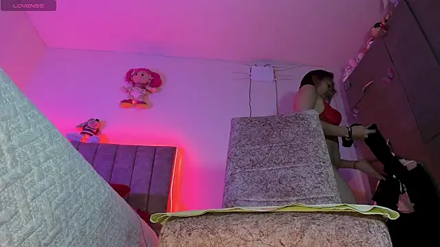 hot Dariana pantyhose online show from April 2026 02:45:01 PM