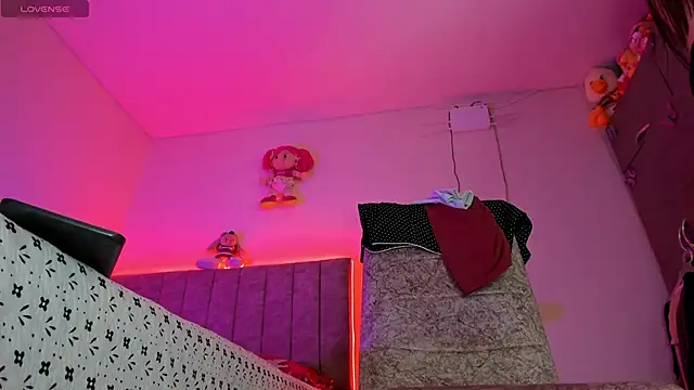 hot Dariana pantyhose online show from April 2026 03:03:01 PM