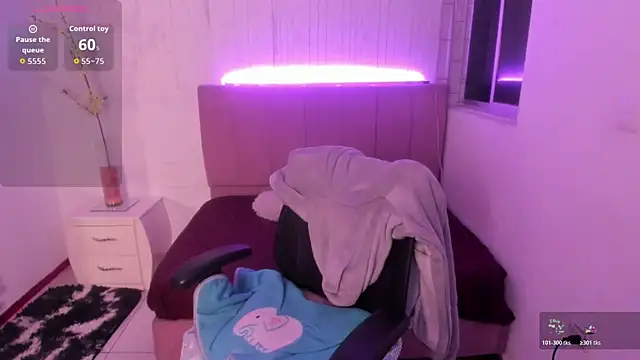 anna moon11 online show from December 2025 07:39:01 AM