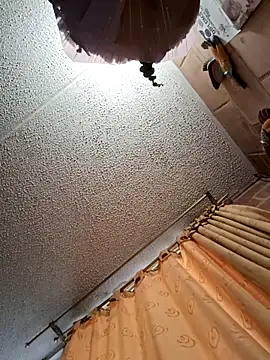 Snapshot of ZoeBenneti chatting on October 2025 09:23:02 PM ZoeBenneti online show from October 2025 09:23:02 PM