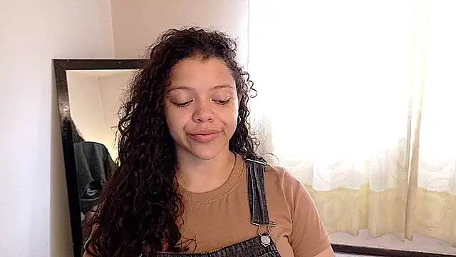 Snapshot of Amanda_sweet chatting on June 2026 01:37:02 PM Amanda sweet online show from June 2026 01:37:02 PM