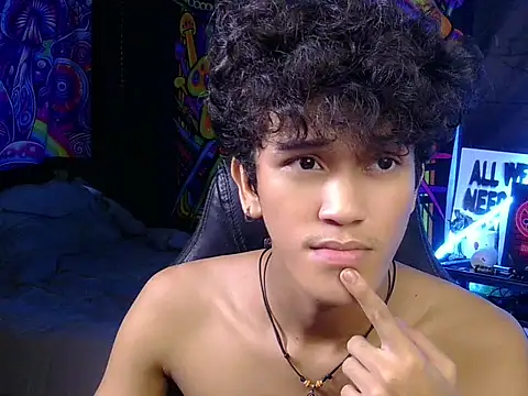Snapshot of kenbigcockxx chatting on July 2026 11:31:01 PM kenbigcockxx online show from July 2026 11:31:01 PM