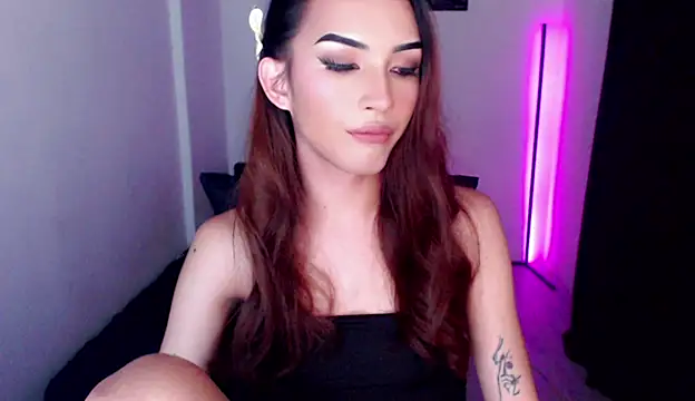 Alicegreenexx online show from May 2026 07:37:02 AM