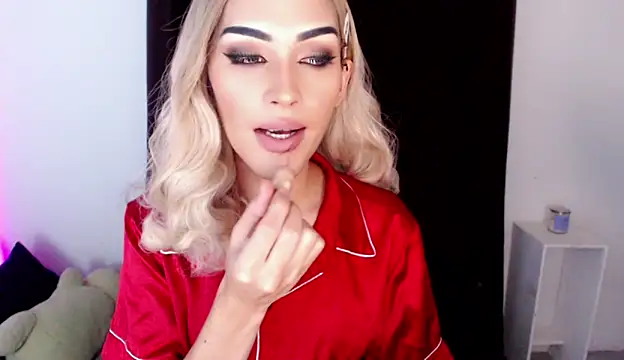 Alicegreenexx online show from June 2026 05:06:02 PM