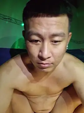 ducpham6565 online show from December 2025 10:00:02 AM