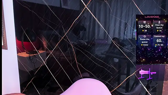 abby blond  online show from December 2025 11:52:02 AM