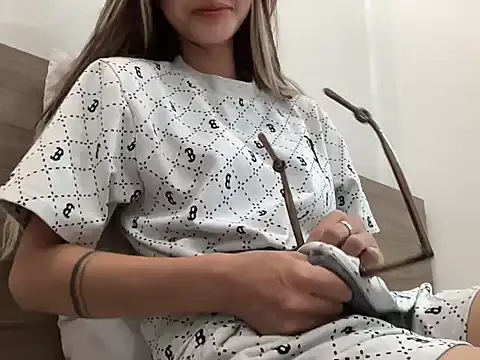 Min sara69 online show from October 2025 02:44:01 AM