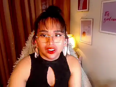 Snapshot of urmidnightcravingsxx chatting on April 2026 12:43:02 AM urmidnightcravingsxx online show from April 2026 12:43:02 AM
