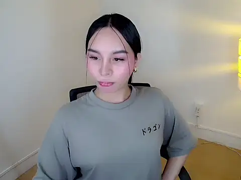 holly tabby online show from January 2026 10:46:02 PM