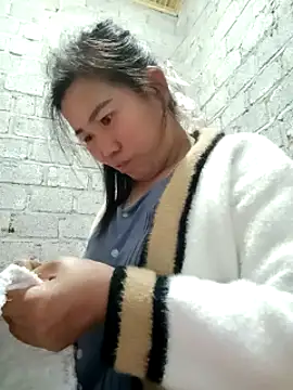 jienrrr online show from October 2025 01:21:02 PM