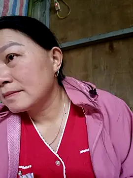 yoowwmr online show from October 2025 12:52:02 AM