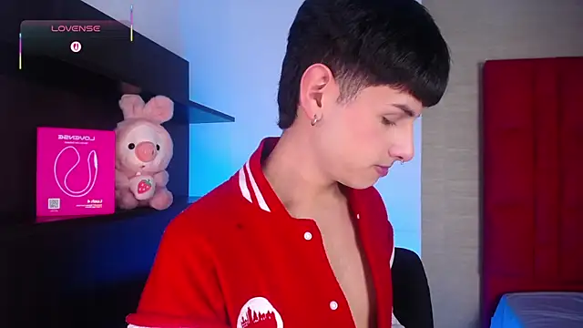 Ezra Storm online show from January 2026 04:37:02 AM