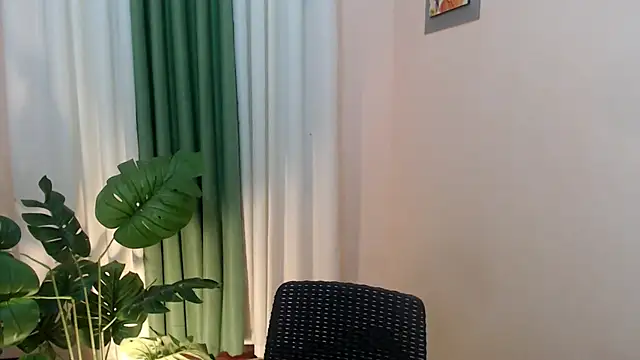 annathompsonxx online show from September 2025 12:37:02 AM