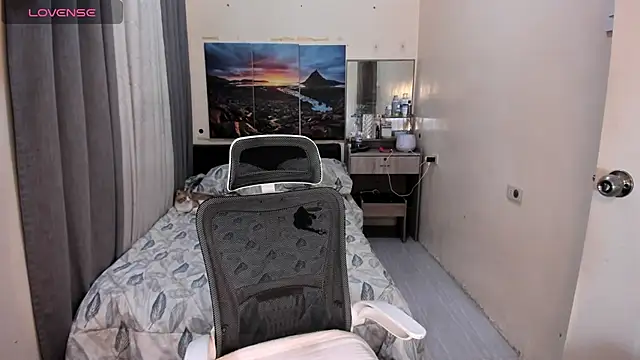 Snapshot of Miss_VictoriaWilliams chatting on February 2026 04:00:01 PM Miss VictoriaWilliams online show from February 2026 04:00:01 PM