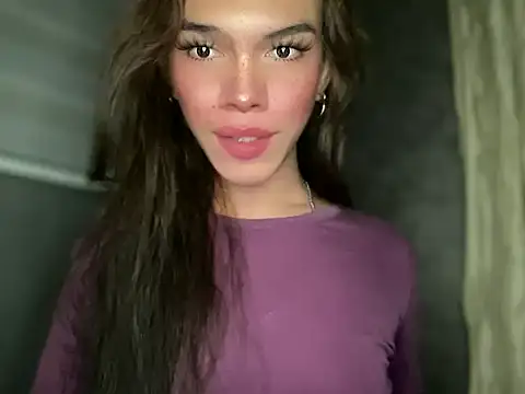 Snapshot of Misselliefayexxx chatting on November 2025 11:14:02 PM Misselliefayexxx online show from November 2025 11:14:02 PM