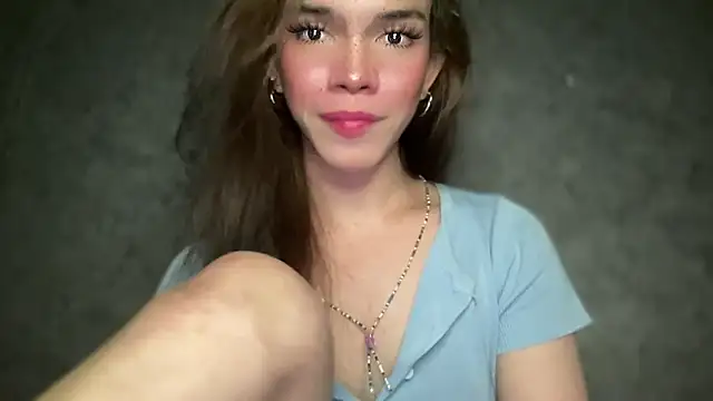 Snapshot of Misselliefayexxx chatting on December 2025 02:35:01 PM Misselliefayexxx online show from December 2025 02:35:01 PM