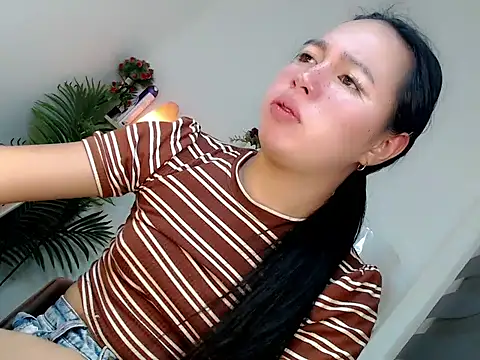 kimbratx online show from February 2026 11:23:01 PM