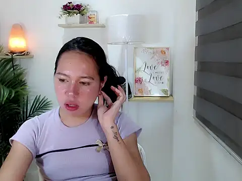 kimbratx online show from May 2026 12:38:01 AM