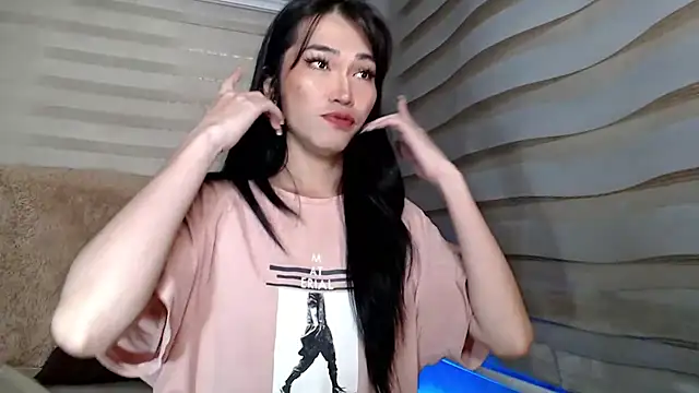 Snapshot of lovelychanel69xx chatting on October 2025 11:02:02 PM lovelychanel69xx online show from October 2025 11:02:02 PM