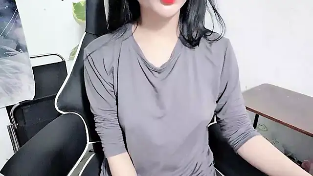 Snapshot of Bino119 chatting on April 2026 12:44:02 AM Bino119 online show from April 2026 12:44:02 AM