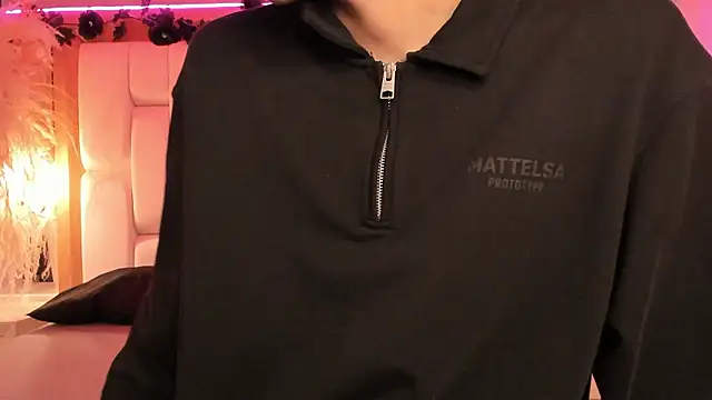 Snapshot of Daphne_And_Roger chatting on February 2026 10:53:02 AM Daphne And Roger online show from February 2026 10:53:02 AM