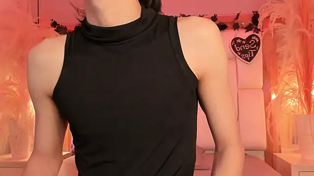 Snapshot of Daphne_And_Roger chatting on February 2026 11:03:01 AM Daphne And Roger online show from February 2026 11:03:01 AM