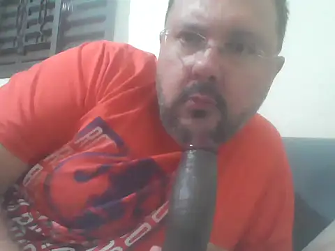 Luised80 online show from April 2026 05:57:02 AM