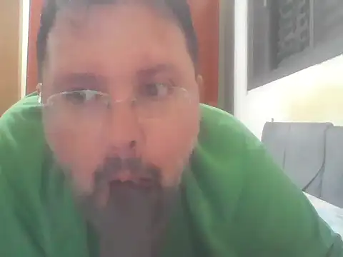 Luised80 online show from April 2026 02:58:02 AM