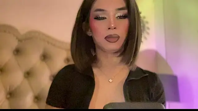 Snapshot of solana_imani chatting on April 2026 01:25:02 PM solana imani online show from April 2026 01:25:02 PM