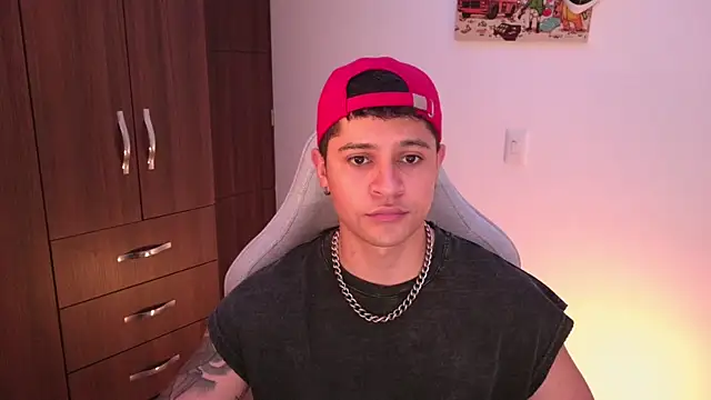 domsantiago  online show from November 2025 02:00:01 AM