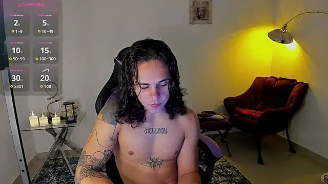 Snapshot of Maximiliano_scoott__ chatting on November 2025 12:05:01 AM Maximiliano scoott online show from November 2025 12:05:01 AM