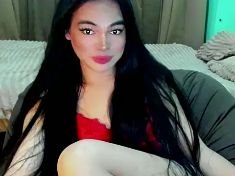 Snapshot of Sweetpeaxx chatting on July 2026 05:04:02 PM Sweetpeaxx online show from July 2026 05:04:02 PM