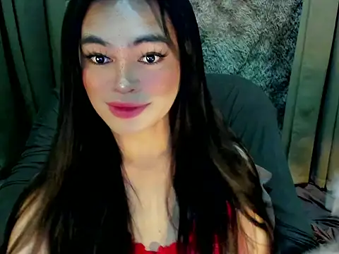 Snapshot of Sweetpeaxx chatting on July 2026 08:02:01 PM Sweetpeaxx online show from July 2026 08:02:01 PM