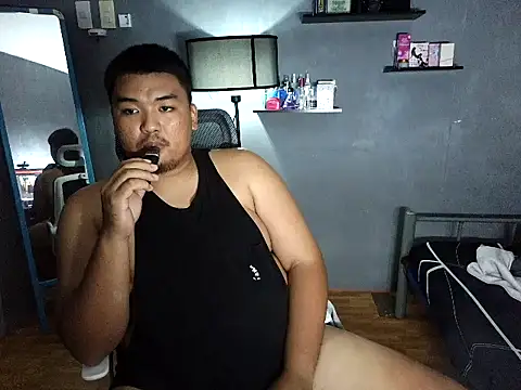 Snapshot of amanda_vuitton chatting on September 2025 05:13:01 PM amanda vuitton online show from September 2025 05:13:01 PM