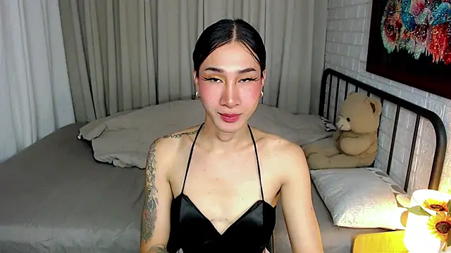 TRANSGODDESSA online show from December 2025 01:03:01 AM