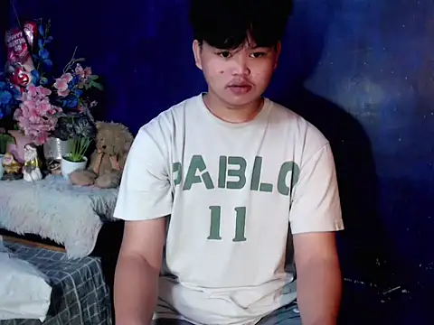 Reynelcock online show from February 2026 05:39:02 PM