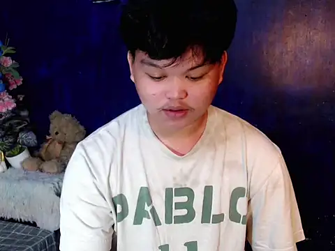 Reynelcock online show from April 2026 12:32:02 PM