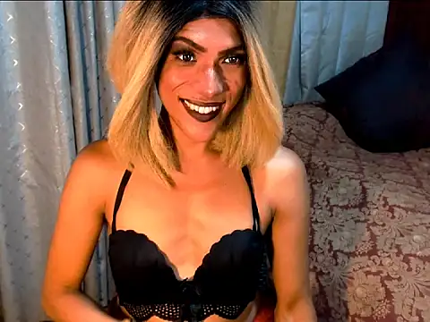 Snapshot of Angel_69X chatting on January 2026 12:43:01 PM Angel 69X online show from January 2026 12:43:01 PM